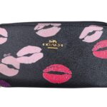 Negro/Besos