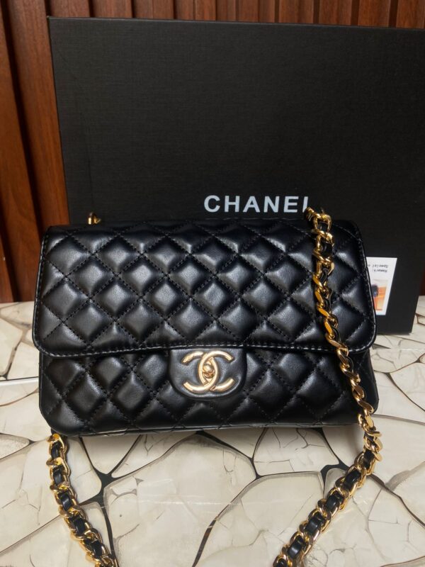 Crossbody Premium Channel 126