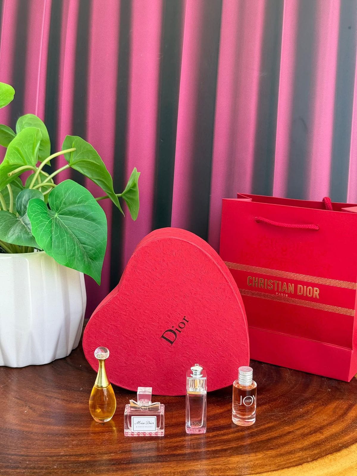 Miss Dior Eau de Parfum 4 x 30ml