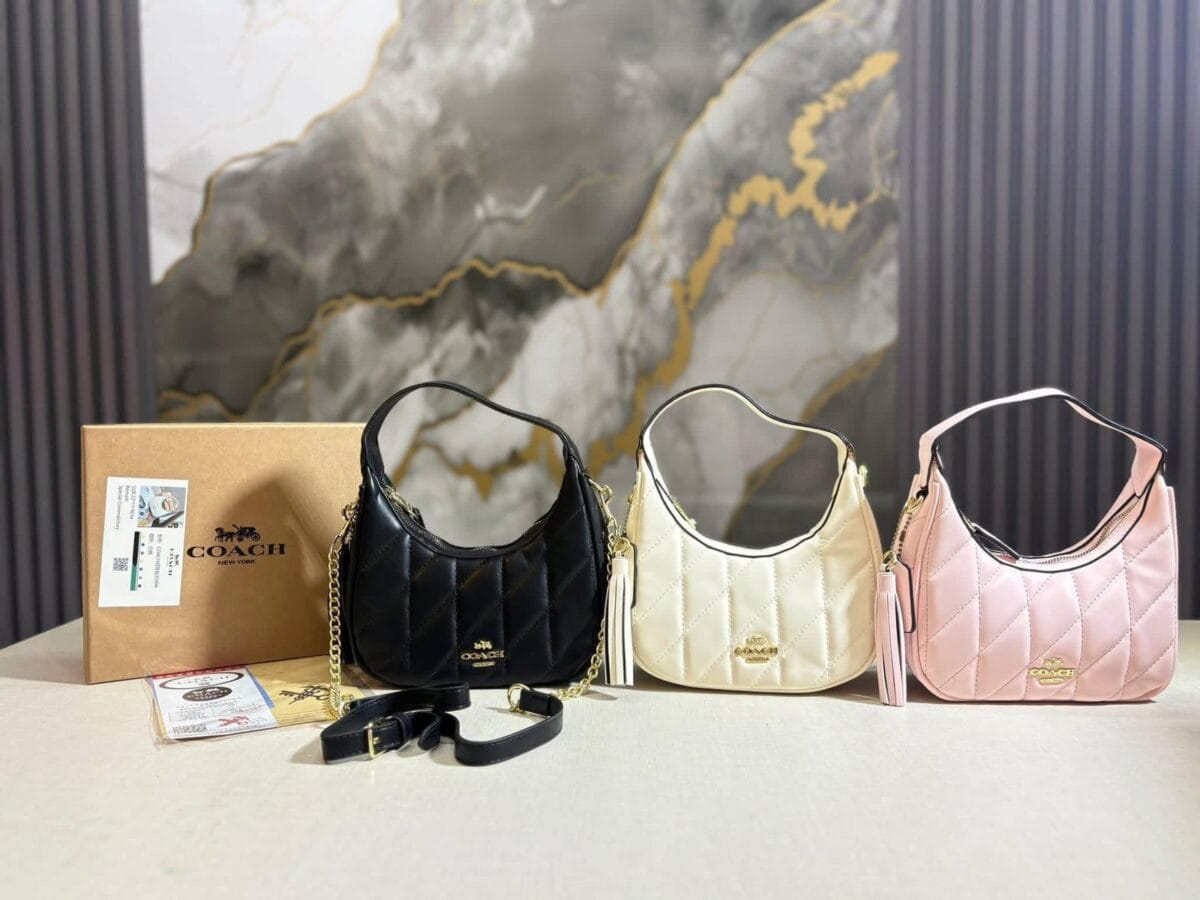 Carmen Mini Crossbody In Signature Coach