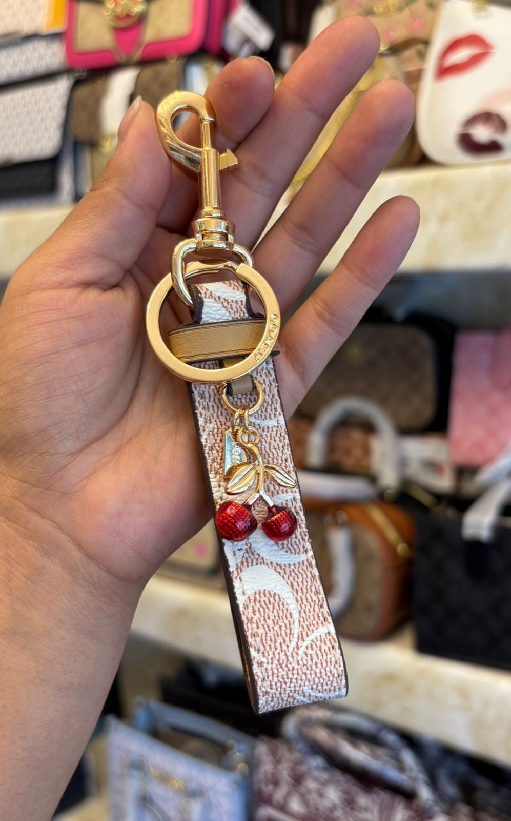 Llavero Cereza CODKJ128